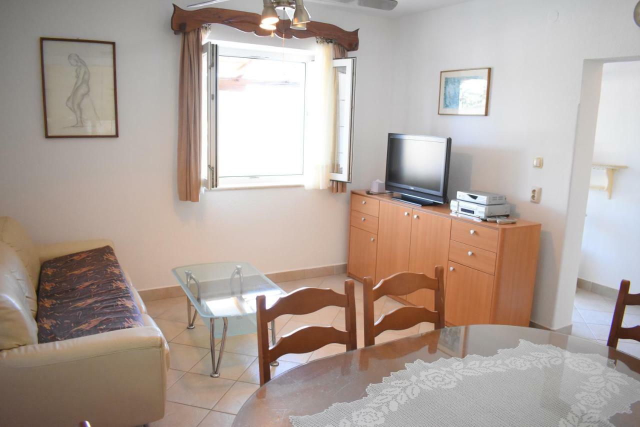 פוצ'ישצ'ה Apartment Martinic מראה חיצוני תמונה